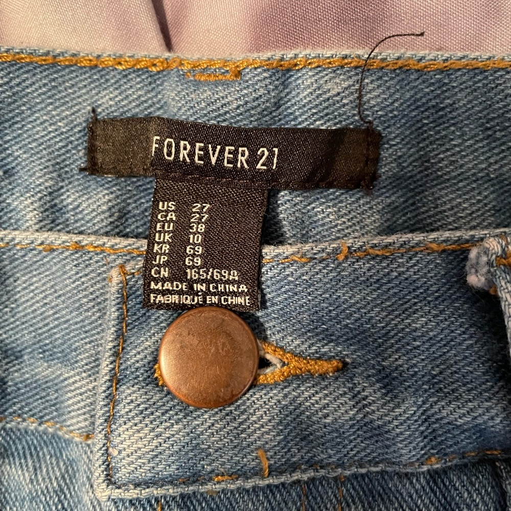 Jean distressed mini short - Picture 5 of 5